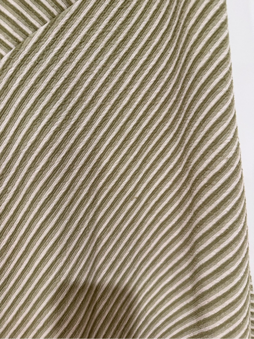 Mon Renn • Sage Ripple Dress - Picture 4 of 9